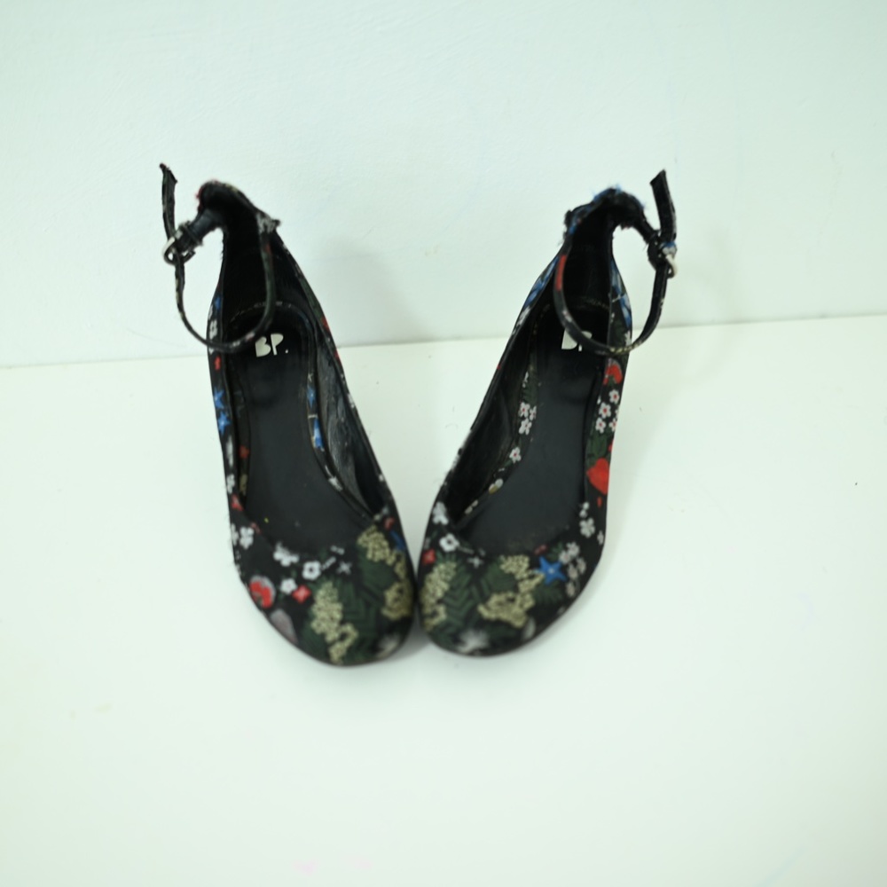 BP Nordstroms black floral heels
